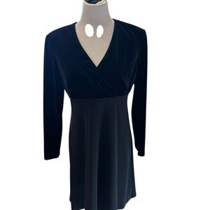 Donna Ricco Women’s Black Velvet Top Long Sleeve Dress Size 10